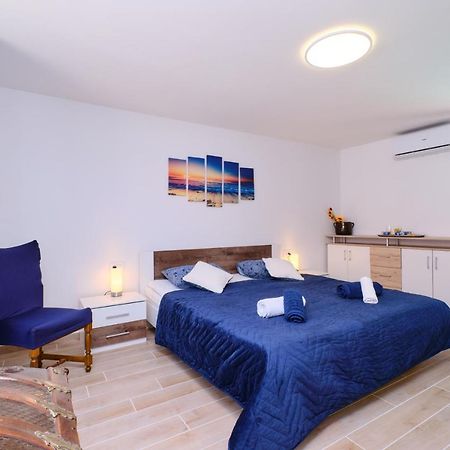 Apartment Kaleta Sveti Jakov Eksteriør bilde