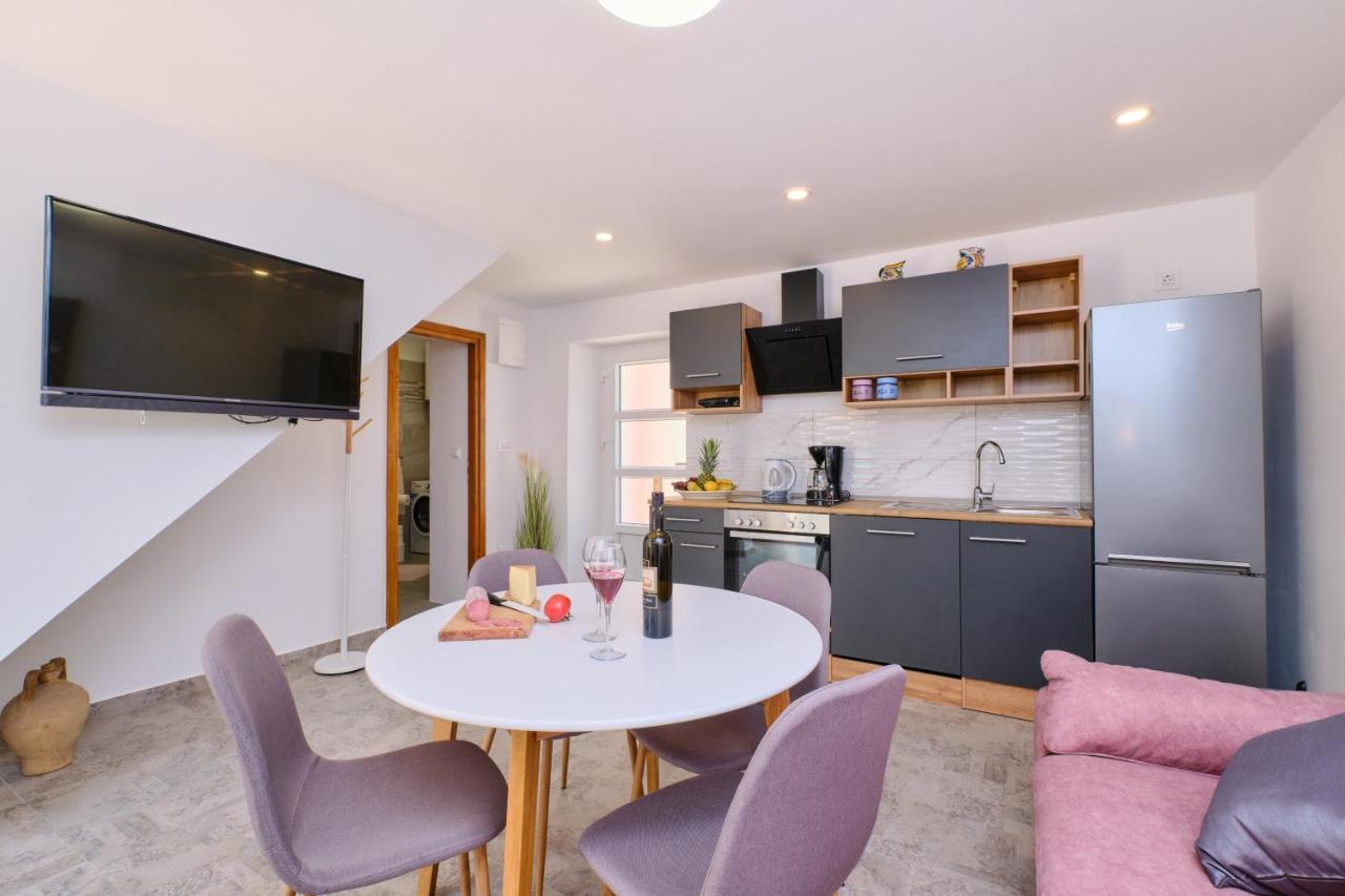 Apartment Kaleta Sveti Jakov Eksteriør bilde