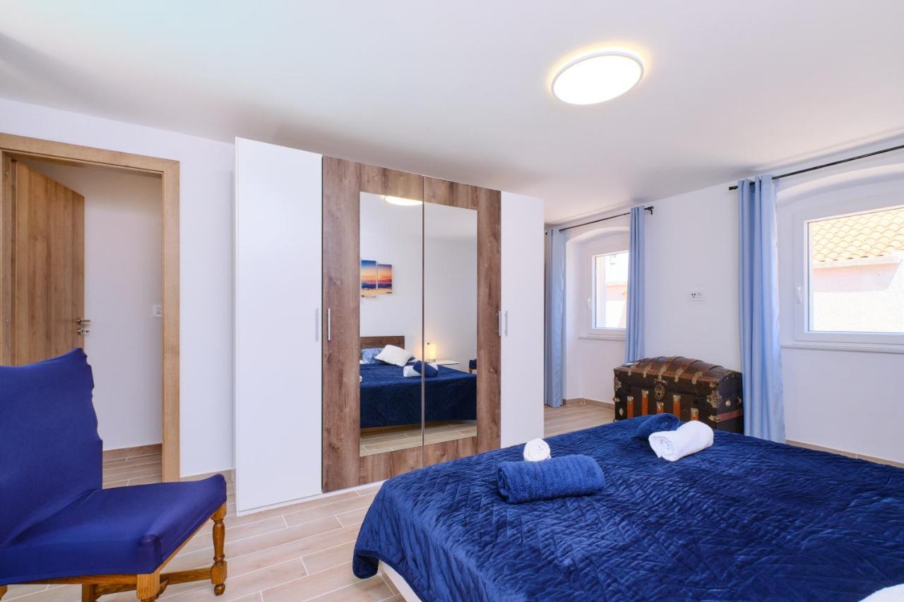 Apartment Kaleta Sveti Jakov Eksteriør bilde