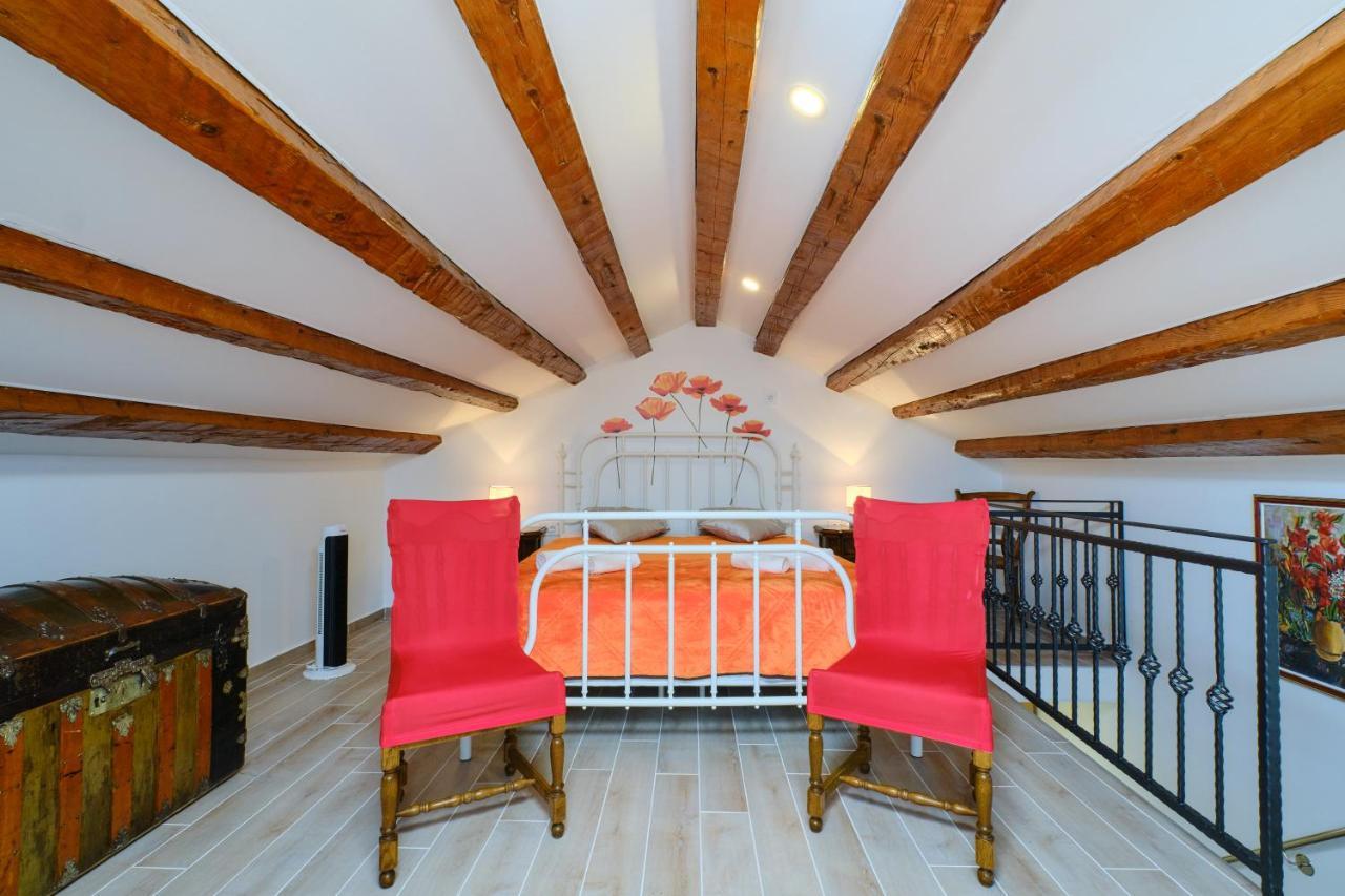 Apartment Kaleta Sveti Jakov Eksteriør bilde